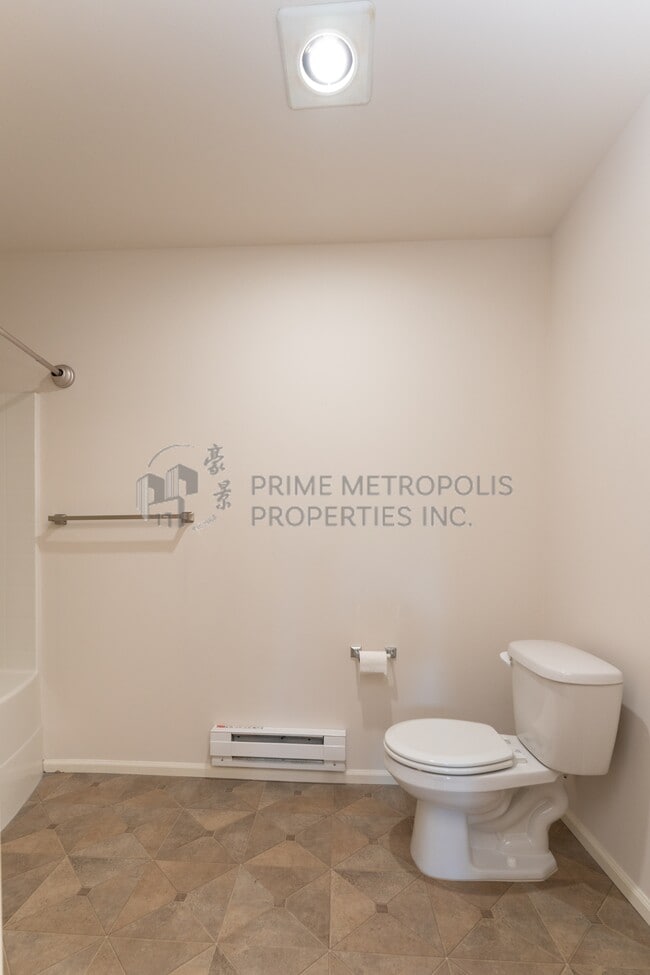 Building Photo - 21026 40th Pl S