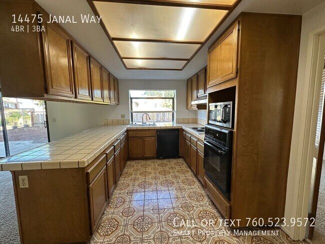 Building Photo - 14475 Janal Way