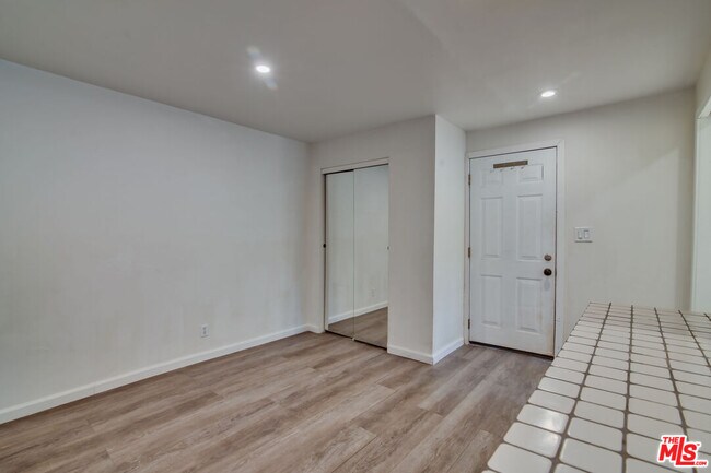 Building Photo - 641 N Martel Ave