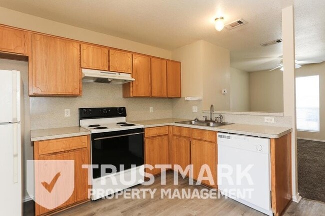 Building Photo - 4403 B Abigail