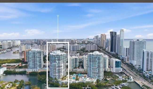 Building Photo - 16500 Collins Ave