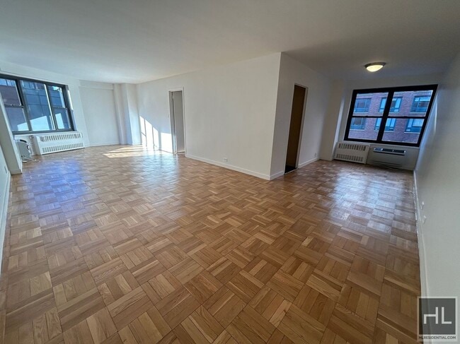 Building Photo - 145 4th Ave