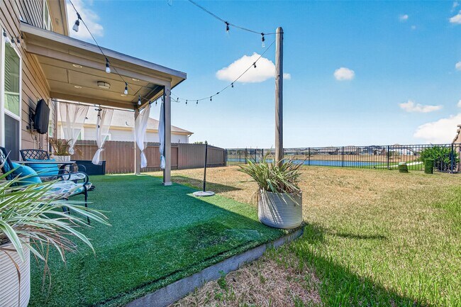Building Photo - 5911 Waggoner Ranch Trail