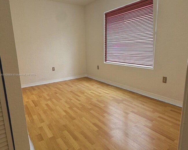 Building Photo - 7326 Collins Ave