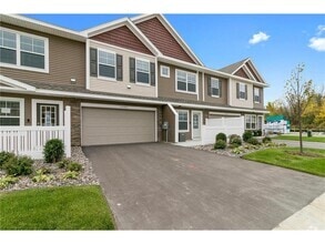 Building Photo - 11583 Woodside Dr