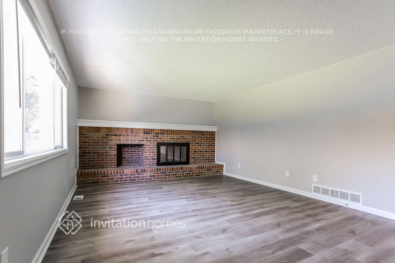 Building Photo - 1456 S Zeno St