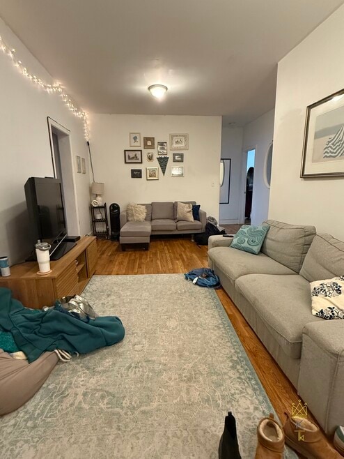 Building Photo - 56 Egmont St