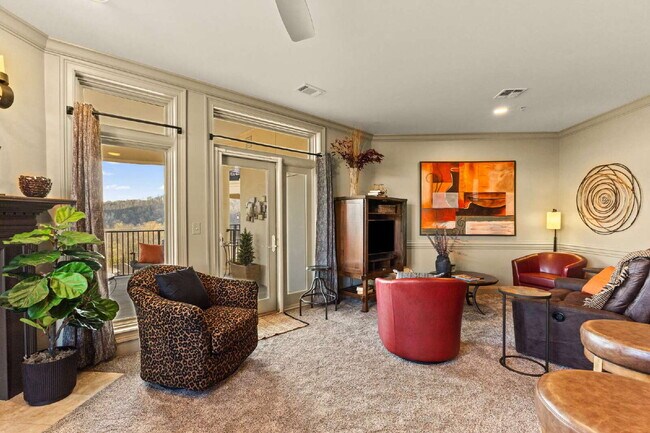 Building Photo - Luxury resort-style living: Fully furnished condo on the Cumberland River less than 25 miles from...