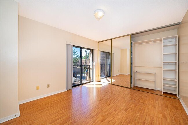 Building Photo - 5258 Coral Ct