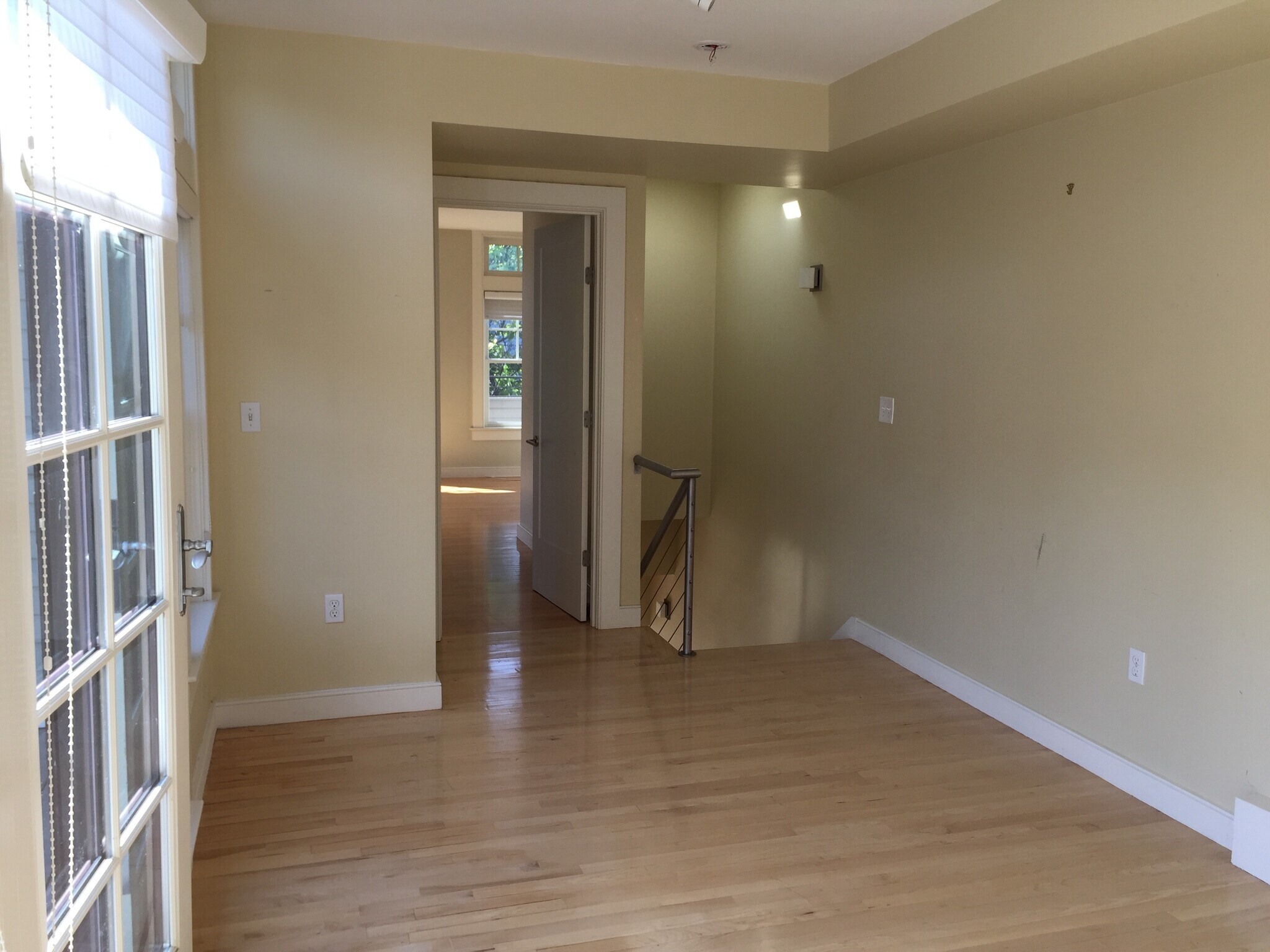 Building Photo - 75 Hamilton St