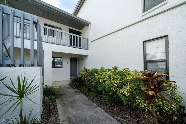 Building Photo - 17456 Silver Fox Dr