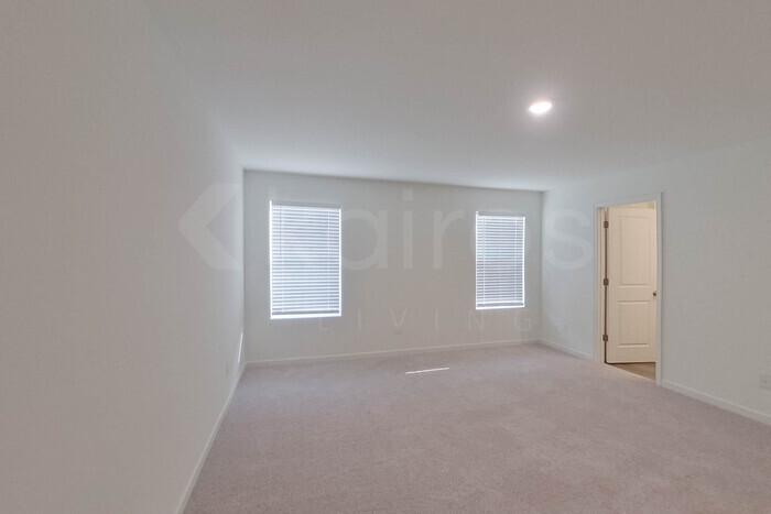 Building Photo - 106 Flat Rock Ml Trl