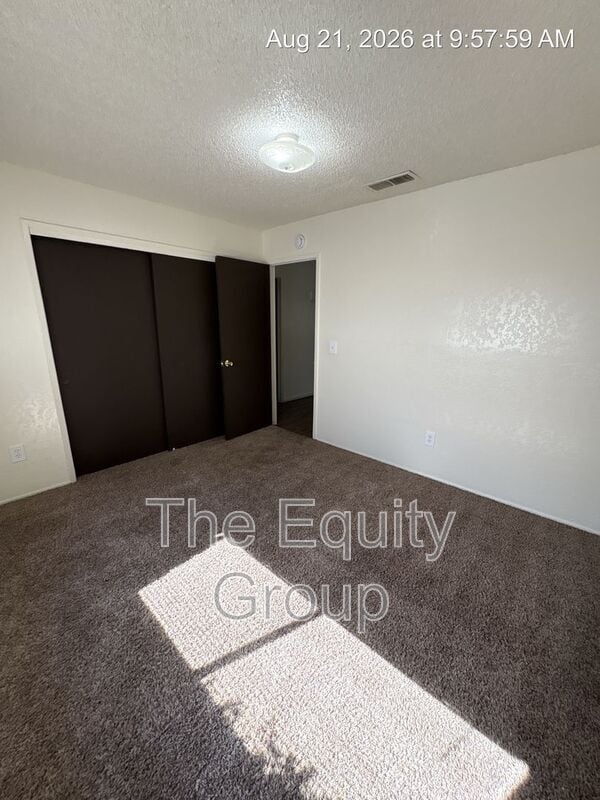Building Photo - 3533 S County Center Dr