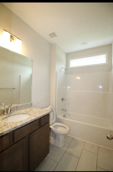 Building Photo - 9533 Snowy Cliff Ln