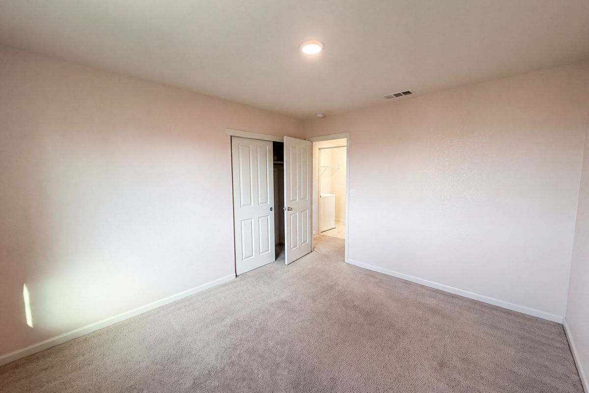 Building Photo - 8224 Kossum Wy