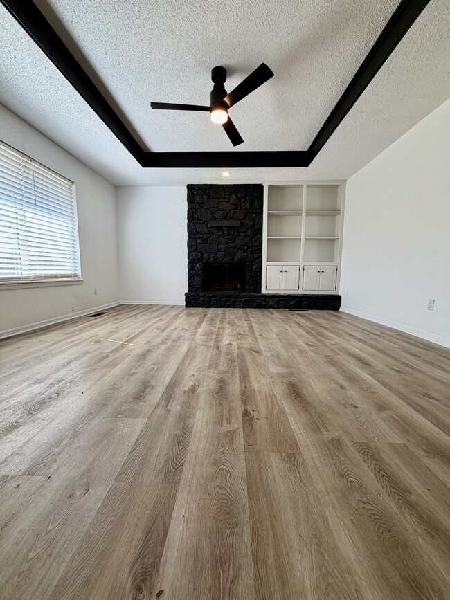 Building Photo - 10528 Ricky Ln