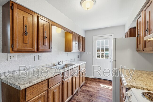 Building Photo - 116 Arrowhead St