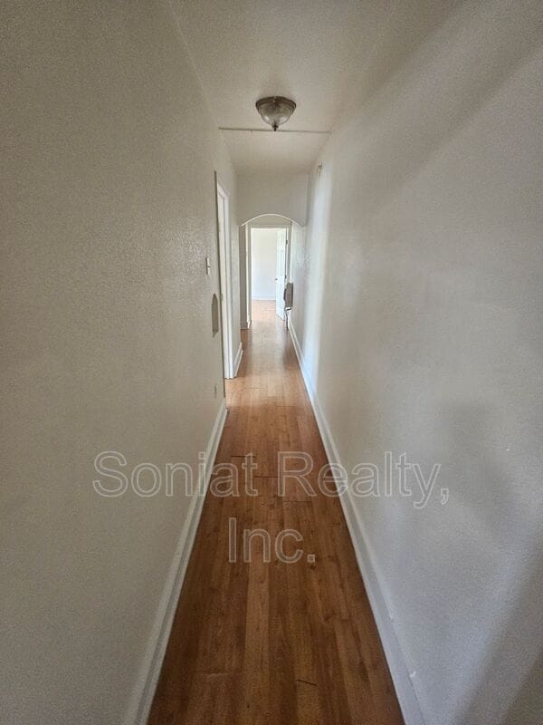 Building Photo - 3506 Live Oak St