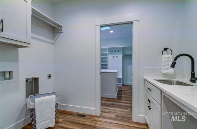 Building Photo - Luxury Living in Dry Creek Ranch