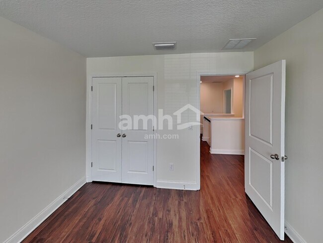 Building Photo - 2563 Sunrise Lndg Lp