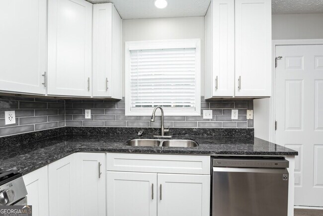 Building Photo - 519 Shenandoah Ln