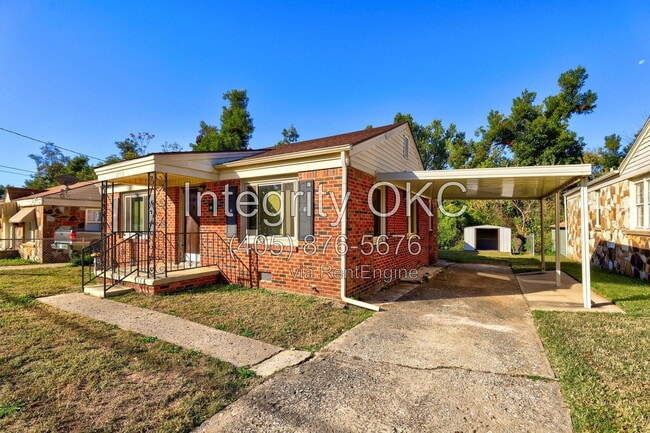 Building Photo - 1713 N Page Ave