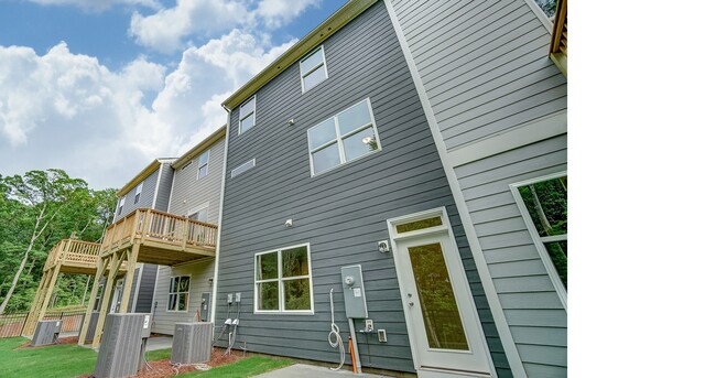 Building Photo - 2310 Creekmere Ln