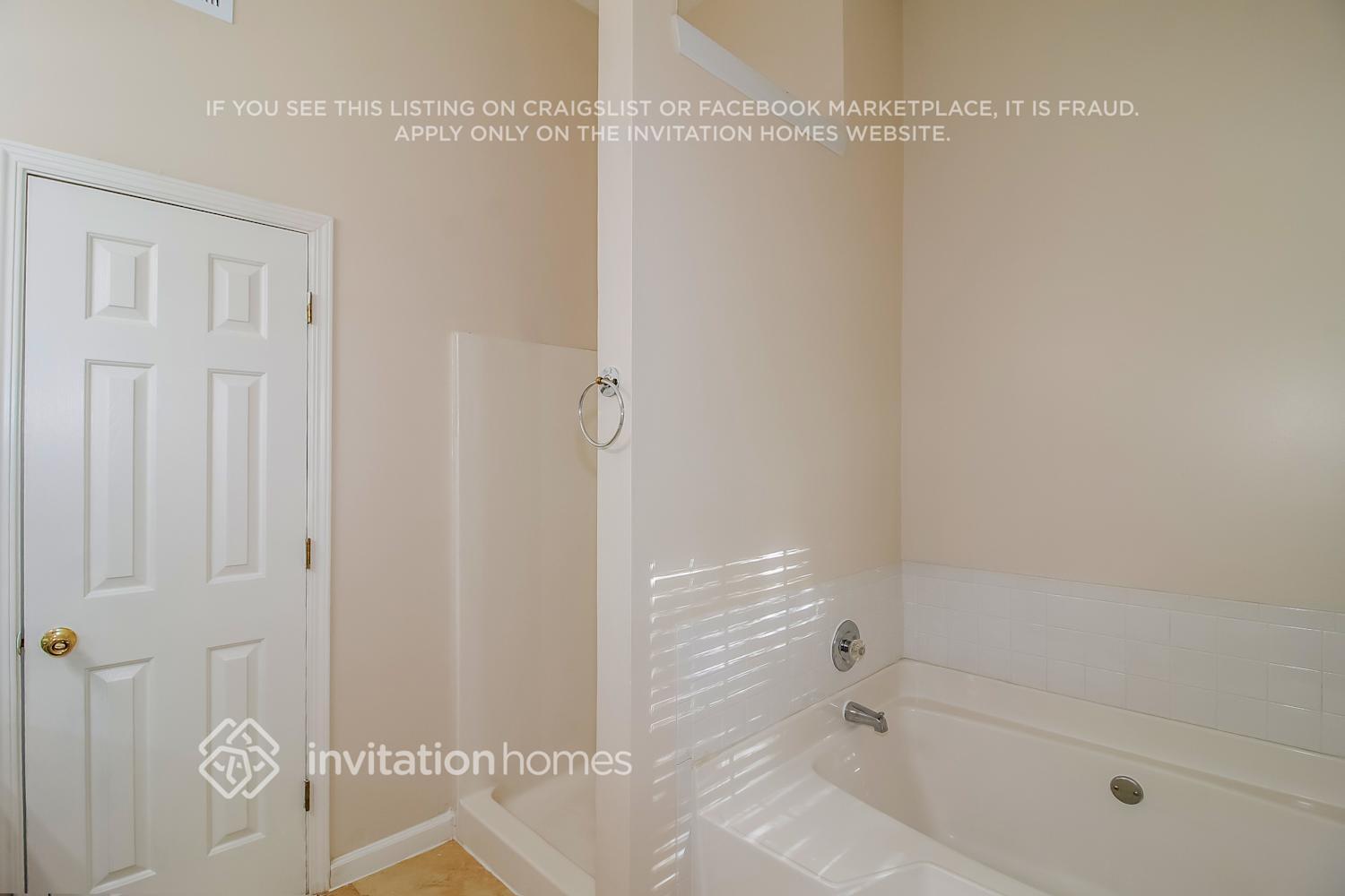 Building Photo - 464 Gresham Dr