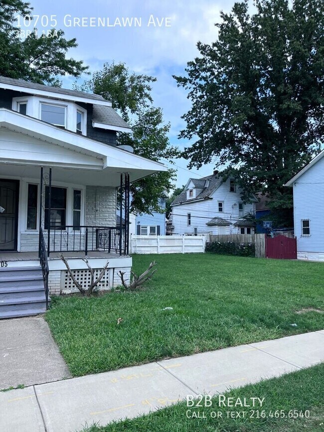 Building Photo - 10705 Greenlawn Ave