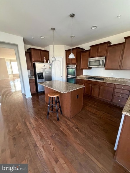 Building Photo - 5028 Small Gains Wy