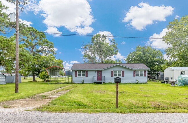Primary Photo - 37 Private Rd