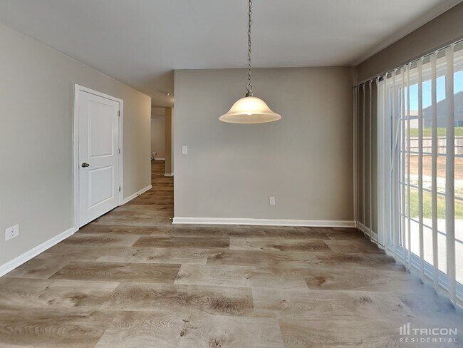 Building Photo - 502 Heathridge Lane Piedmont SC