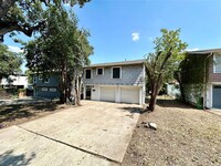 Building Photo - 1503 Brackenridge St