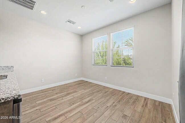 Building Photo - 9701 E Spiral Ave
