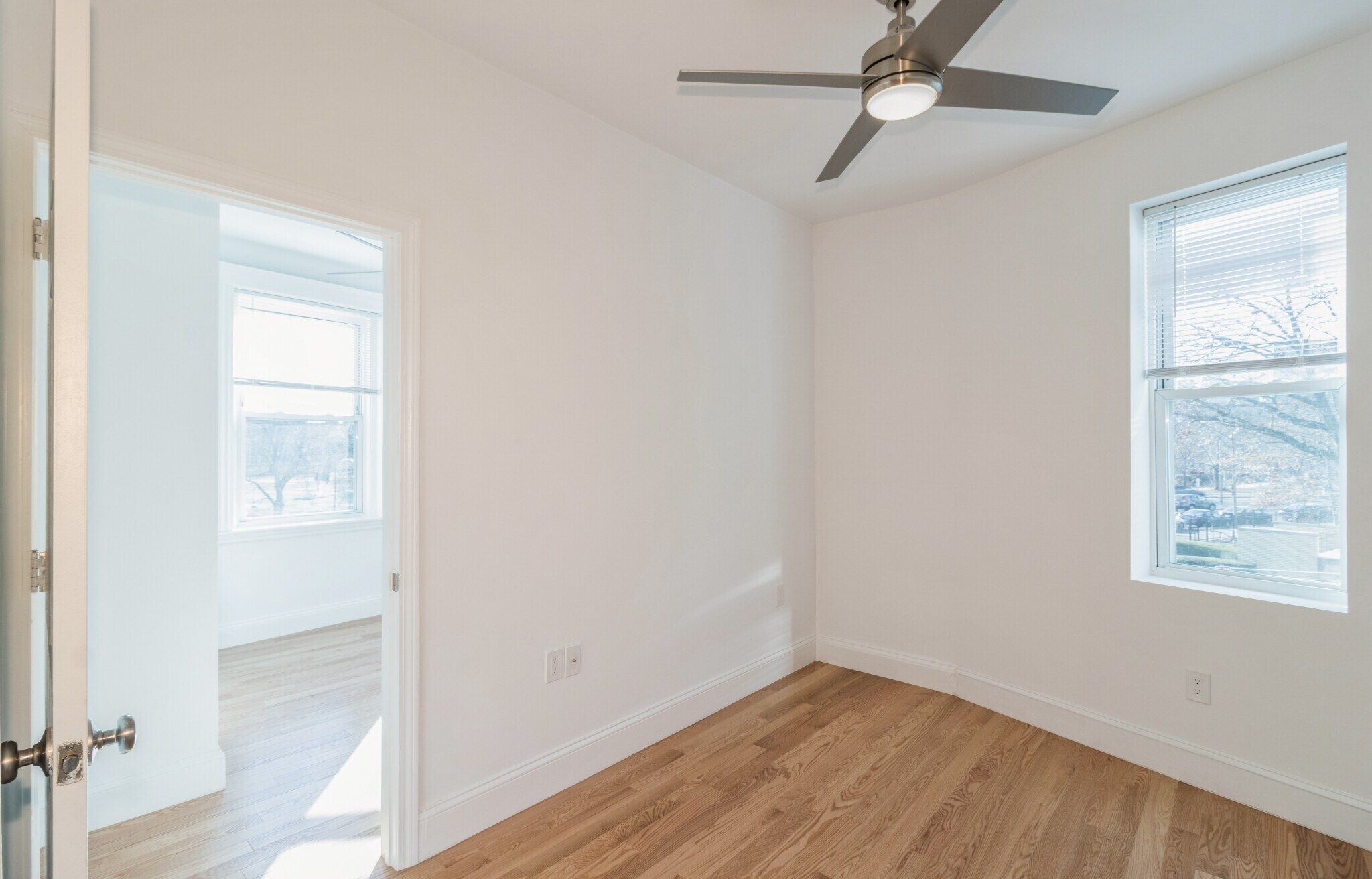 Building Photo - 132 Jersey St