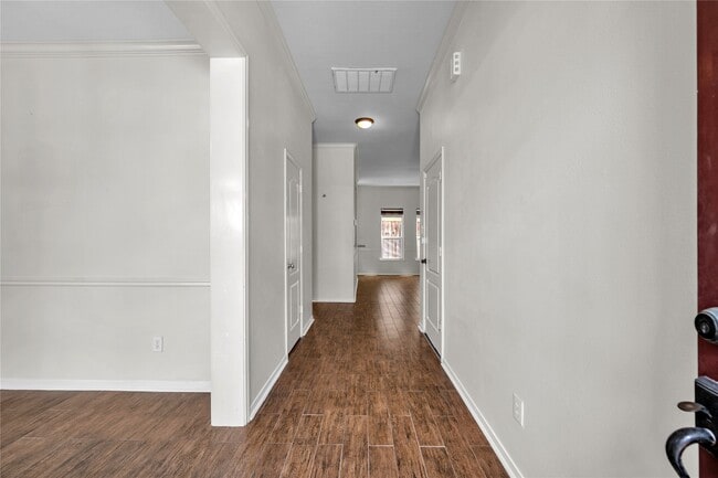 Building Photo - 2614 Shady Acres Ct