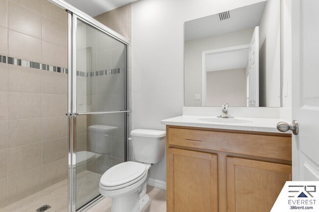 Building Photo - 8 Sleepy Hollow Trail