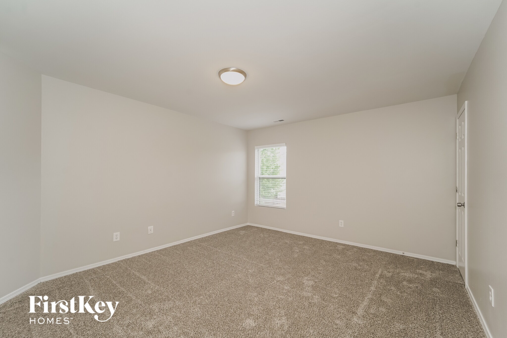 Building Photo - 4031 Larkhaven Village Dr