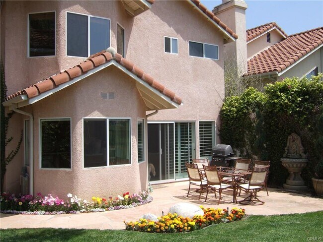Building Photo - 3701 Cll Joaquin