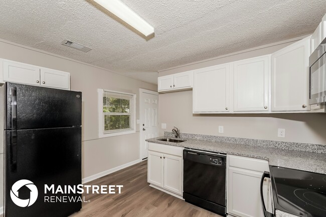 Building Photo - 2114 29th Ave