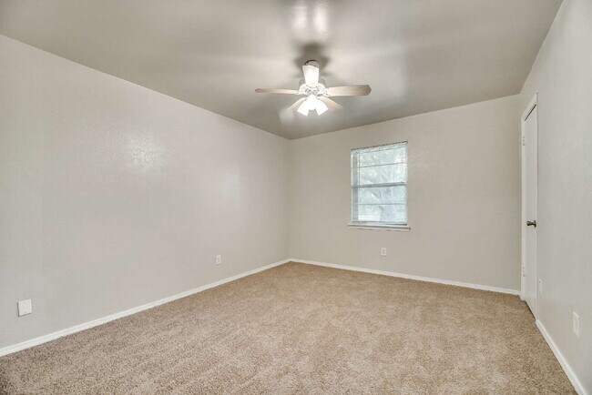 Building Photo - Great 3-2-2 in North Richland Hills surrounded by mature trees