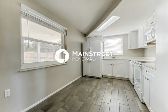 Building Photo - 3 Bedroom Pet-Friendly Home in Holiday, FL...