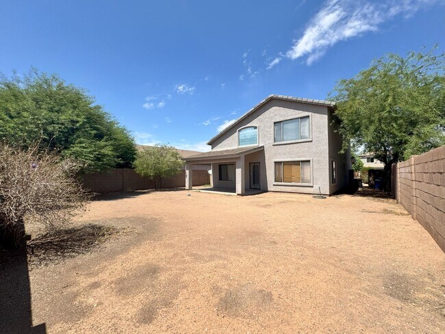 Building Photo - ASHLEY HEIGHTS 3 BEDROOM WITH HUGE BACKYARD