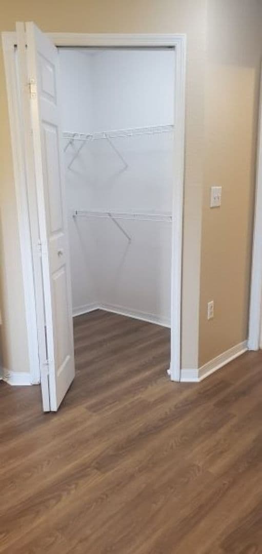 Building Photo - First Floor 2/2 in Gated Cypress Fairway !!