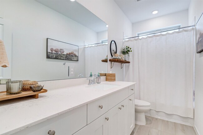 Building Photo - 4919 Shimmer Side Dr