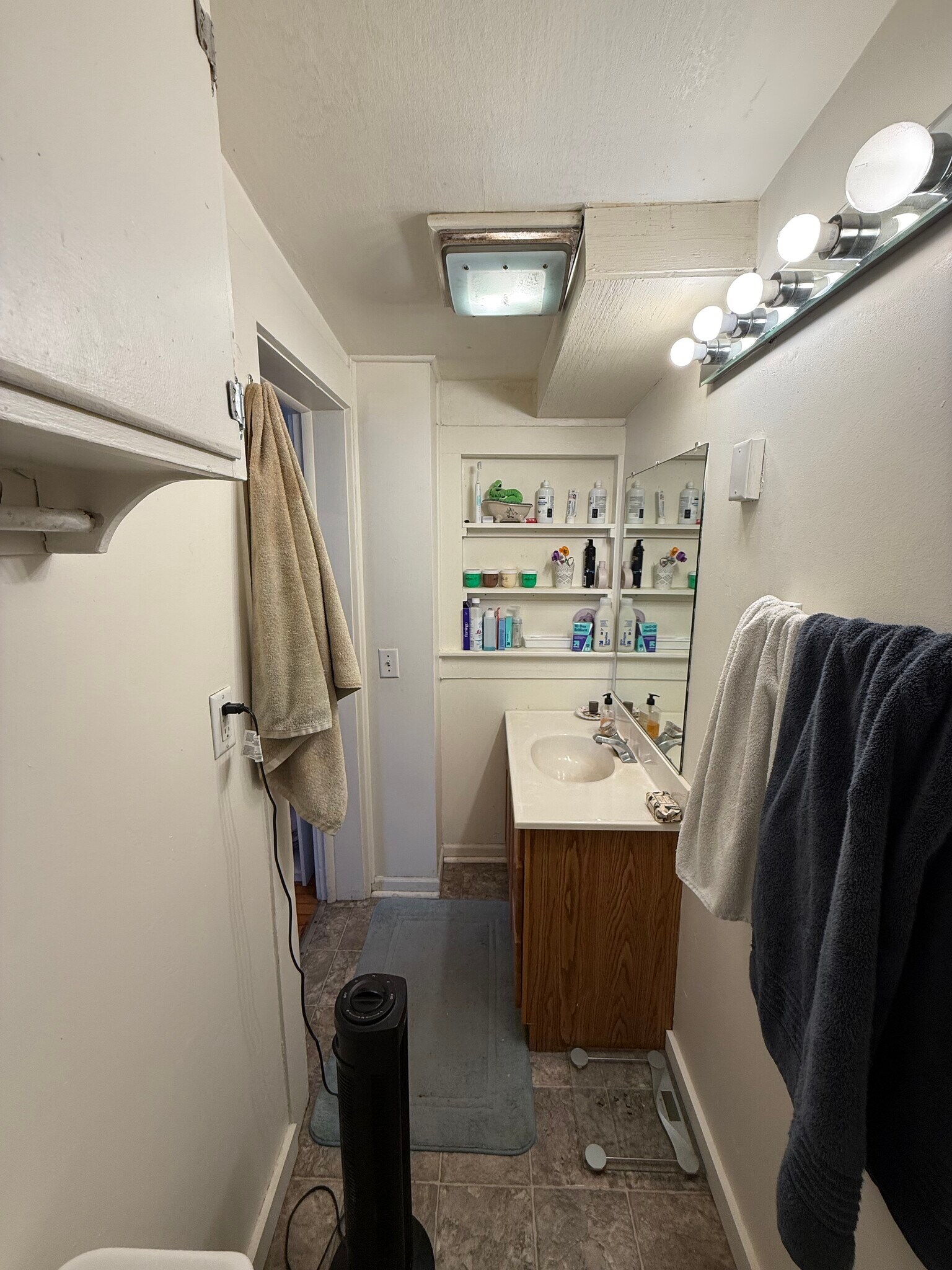 Building Photo - 525 Chippewa St