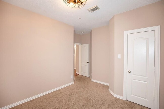 Building Photo - 2747 Villa Bella Ct