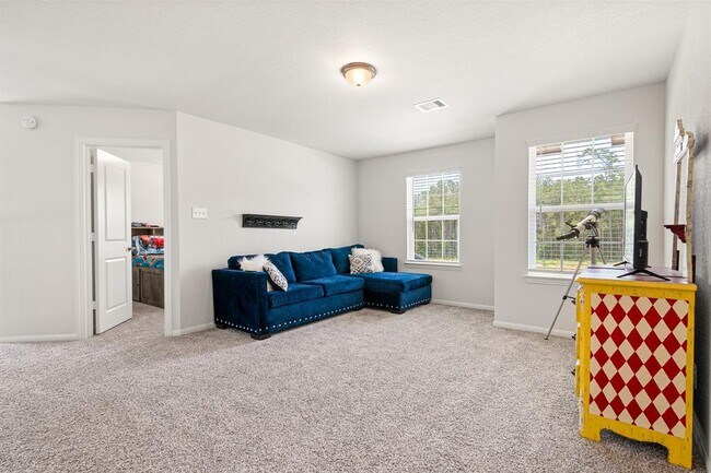 Building Photo - 5872 Strawflower Ln