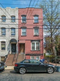 Building Photo - 707 Garden St