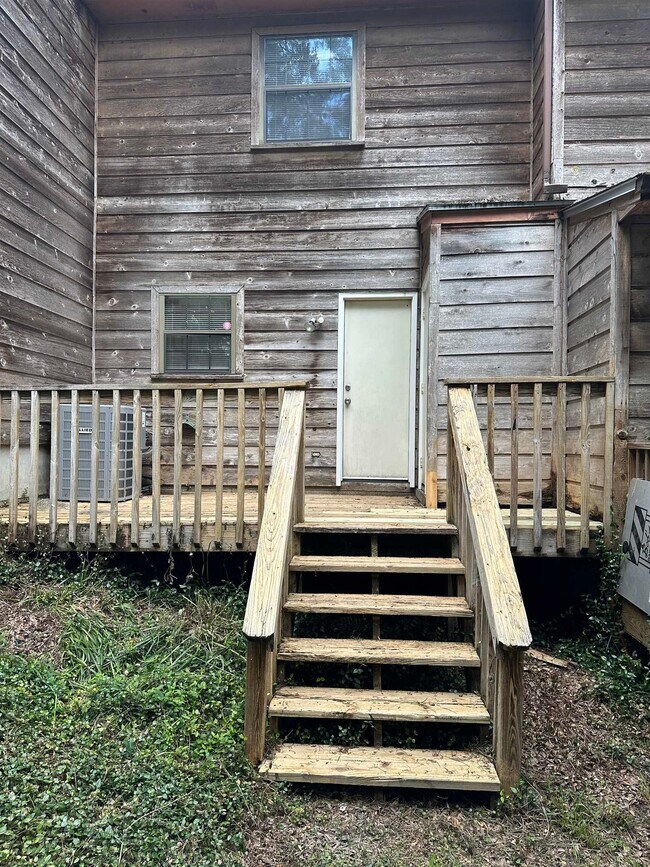 Building Photo - 354 Hayden Rd